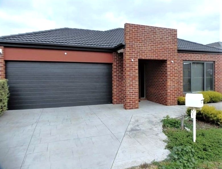 5 Cook St, Caroline Springs, VIC 3023