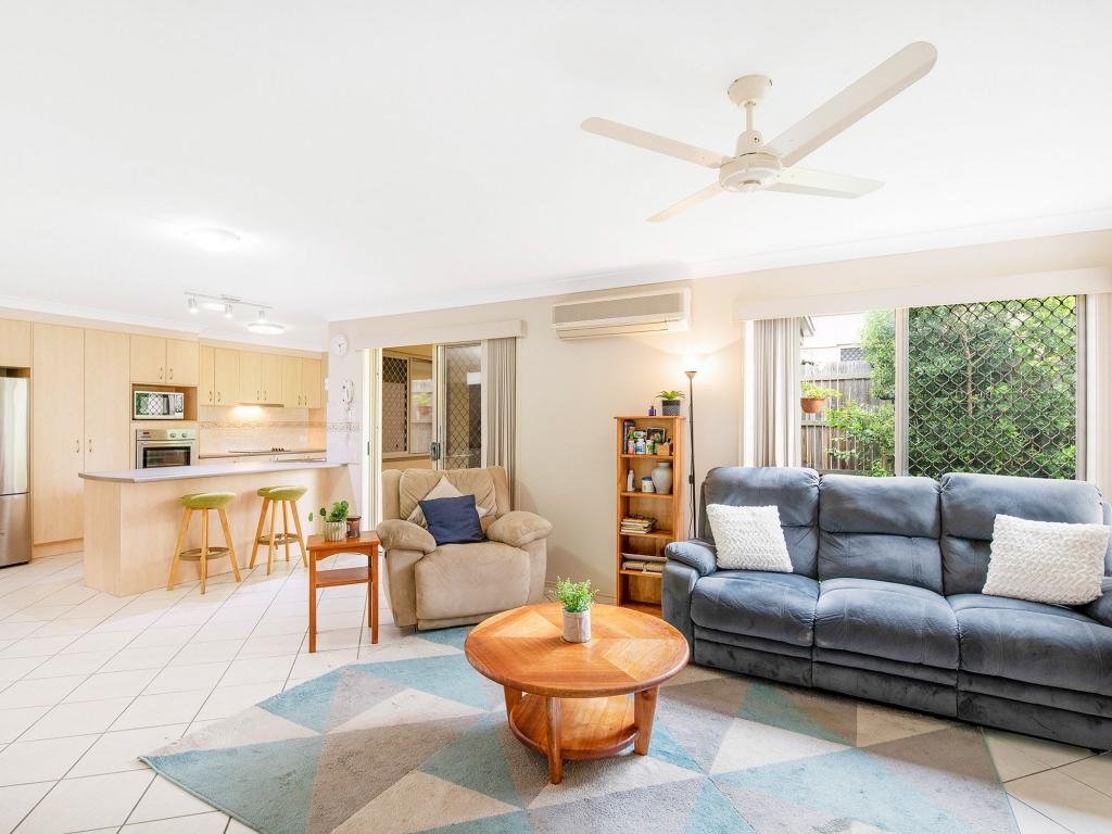 55 Eastwood Dr, Mansfield, QLD 4122