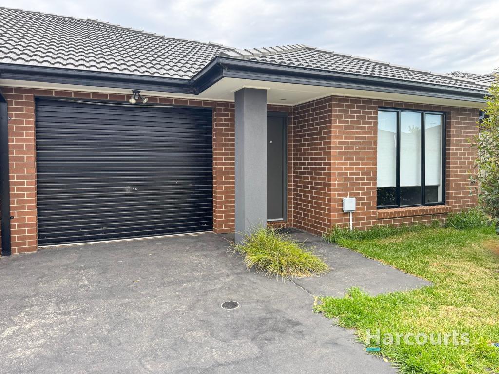 10/6 MCKAY PL, MELTON SOUTH, VIC 3338