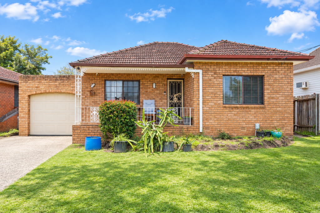 20 NAPOLEON ST, RIVERWOOD, NSW 2210