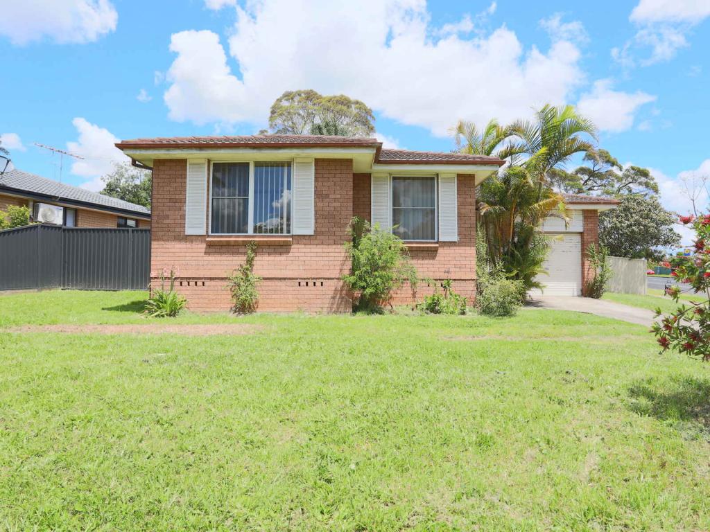 2 Faulkland Cres, Kings Park, NSW 2148