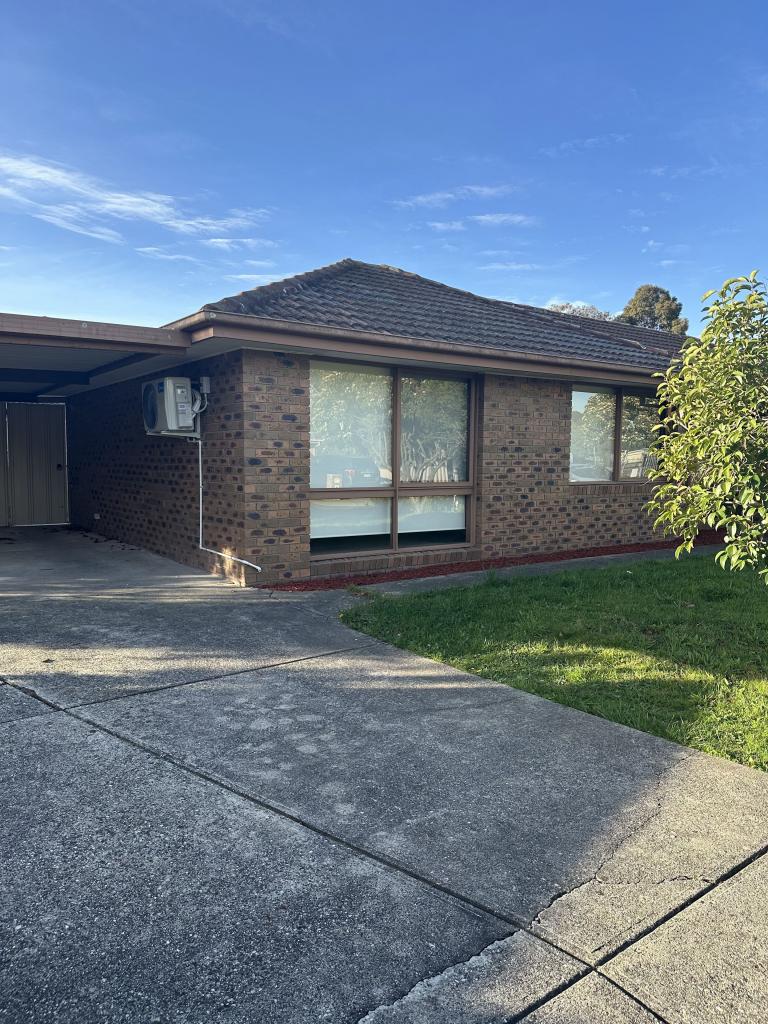 5 Gullane Dr, Sunbury, VIC 3429