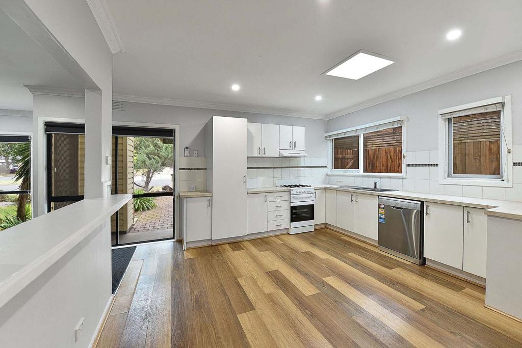 9 Batman Ave, Sunbury, VIC 3429