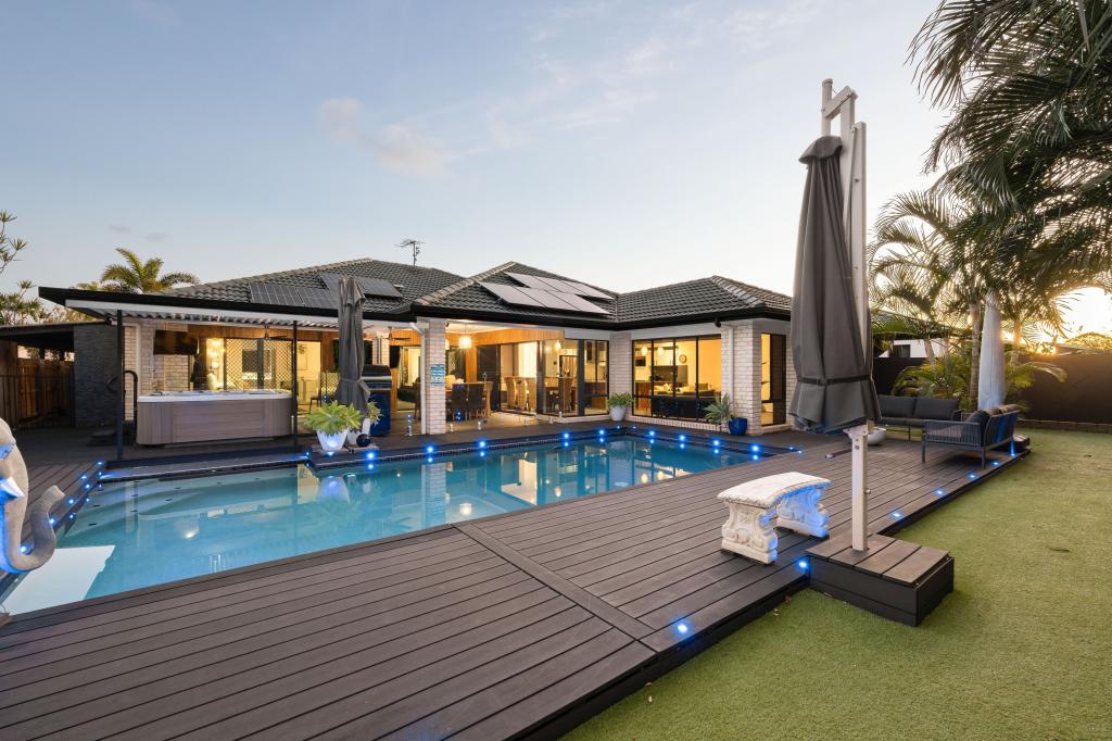 20 Oxford Pde, Pelican Waters, QLD 4551