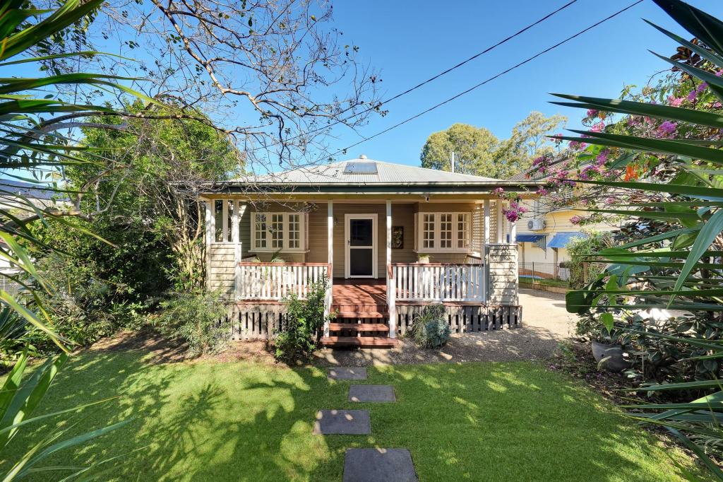49 Brown Pde, Ashgrove, QLD 4060