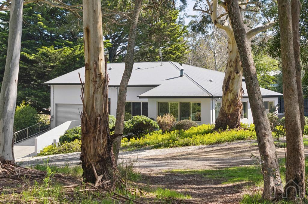 83 STANBRIDGE ST, DAYLESFORD, VIC 3460