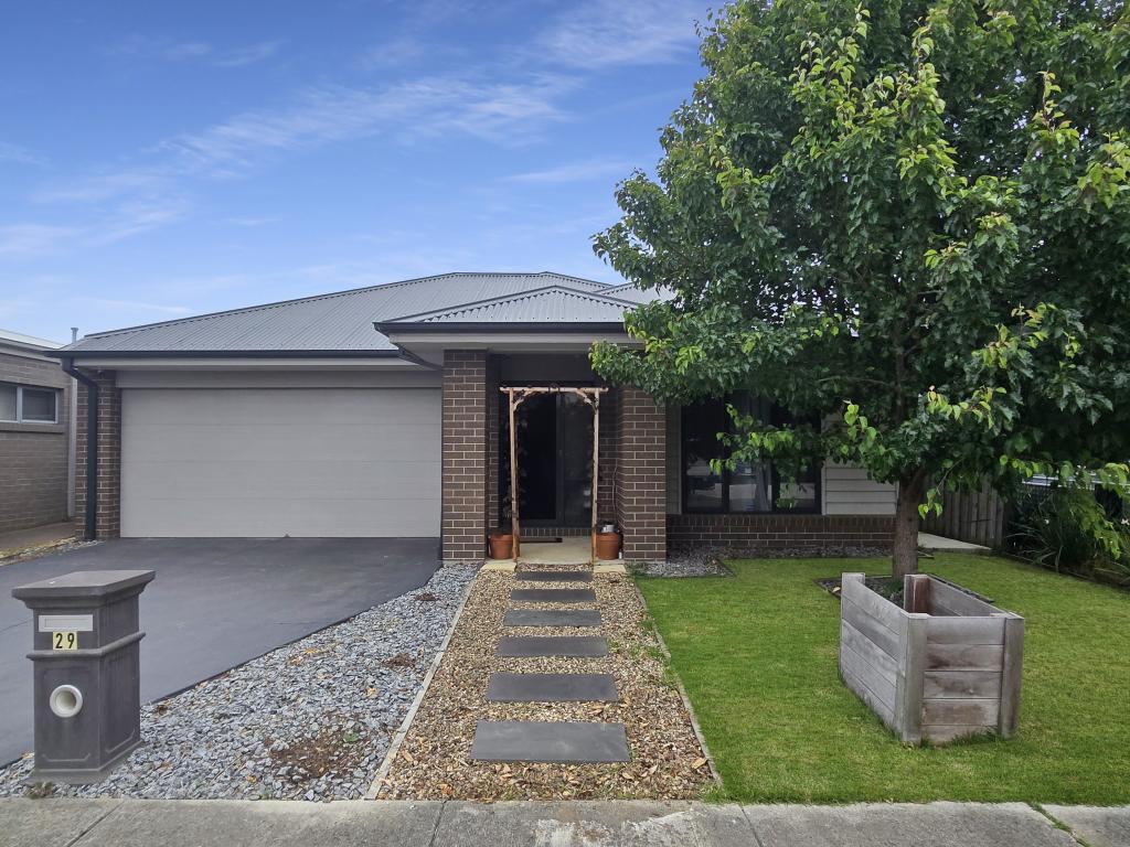 29 Sirrom Cres, Armstrong Creek, VIC 3217
