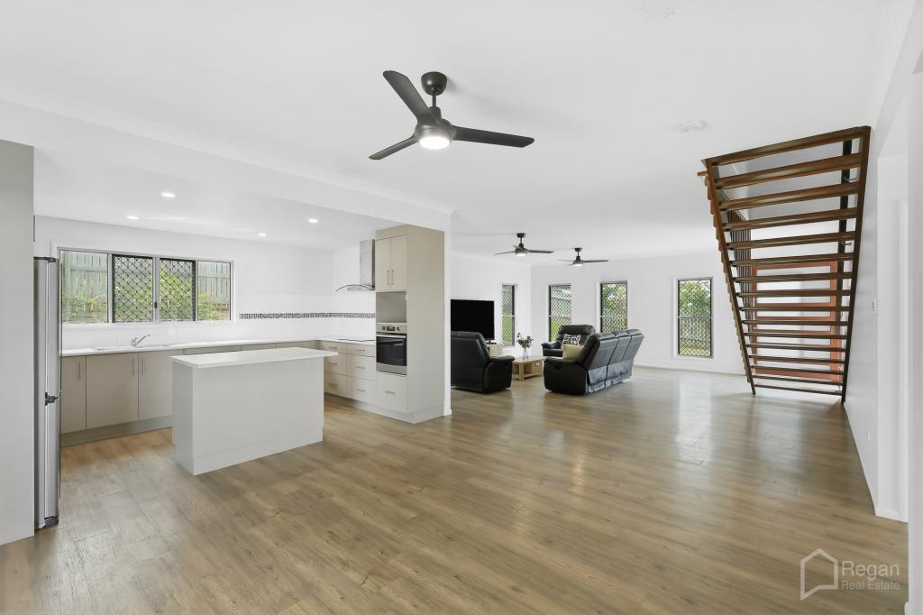 28-30 William St, Emu Park, QLD 4710