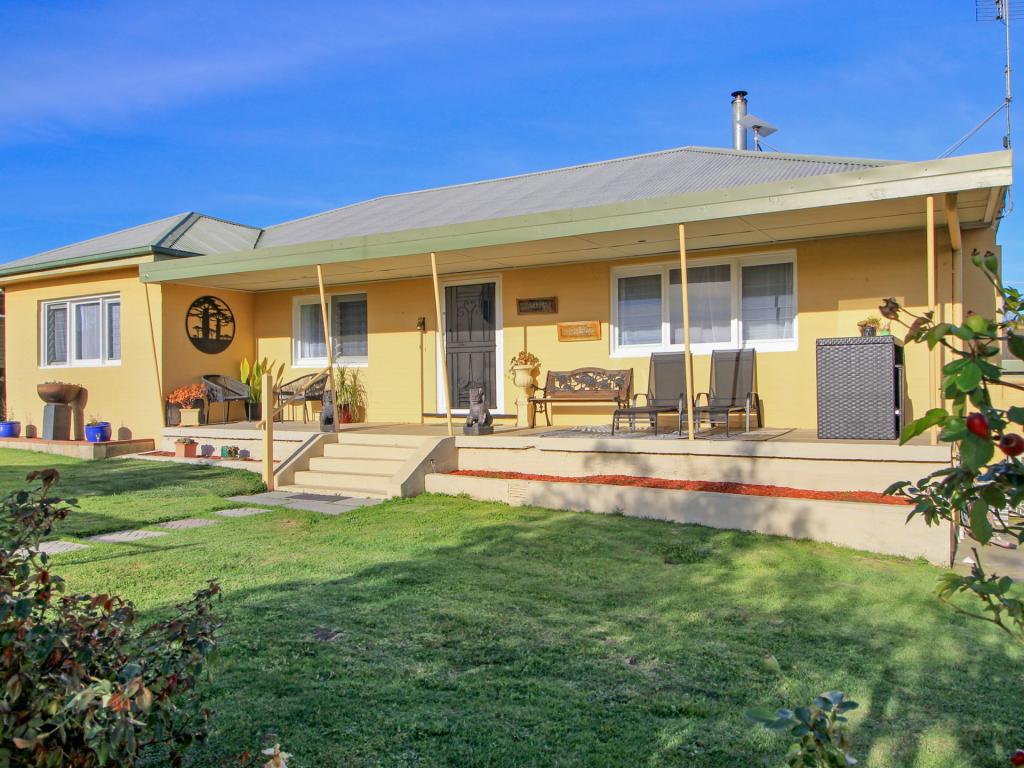 116 FOREST RD, ORBOST, VIC 3888