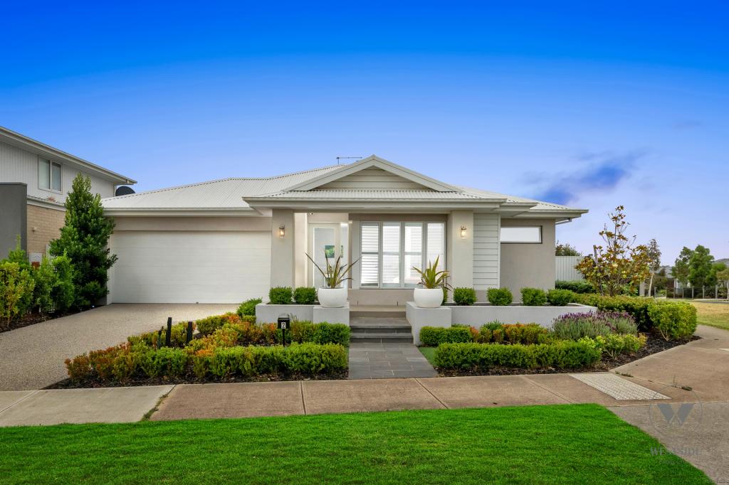 2 YANG RD, MAMBOURIN, VIC 3024