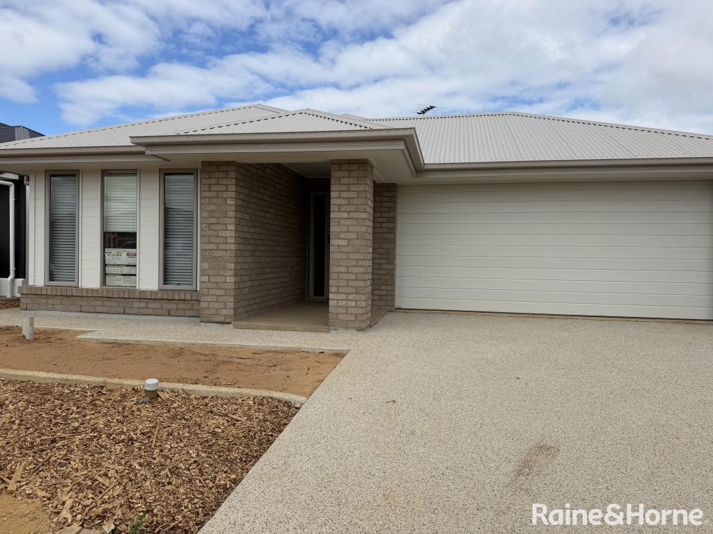 38 Elias Cct, Munno Para West, SA 5115