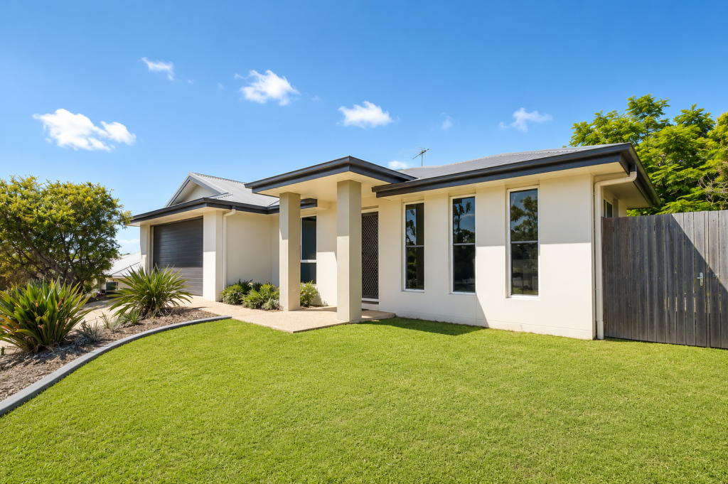 4 TAKOKO PL, KIRKWOOD, QLD 4680