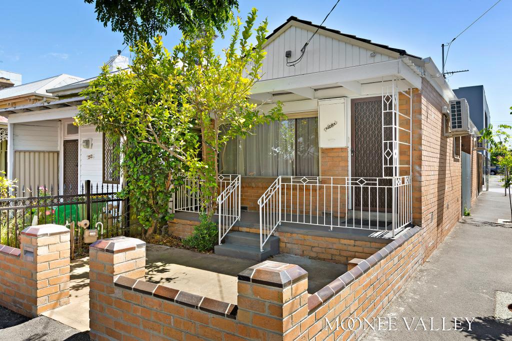 28 BYRON ST, FOOTSCRAY, VIC 3011