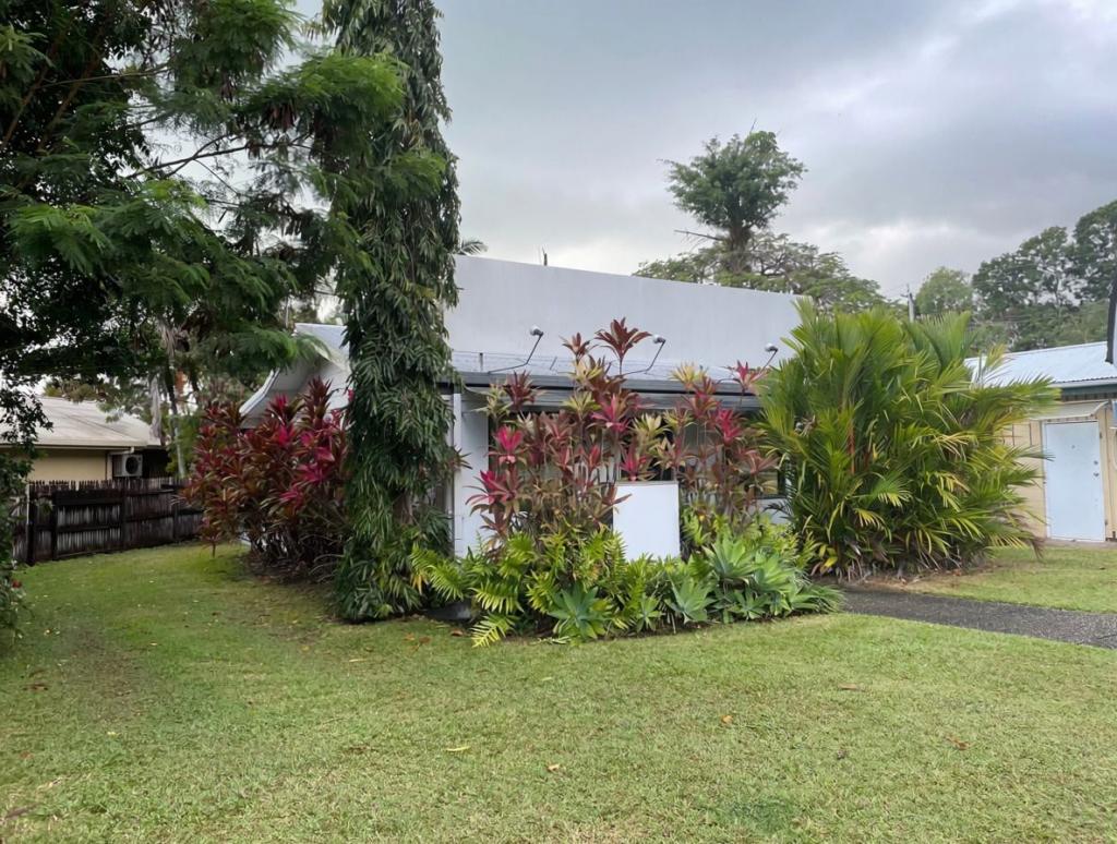 2/84-86 VEIVERS RD, PALM COVE, QLD 4879