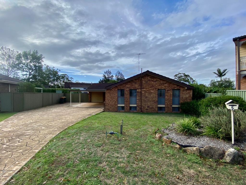 5 Giles Cres, Ruse, NSW 2560