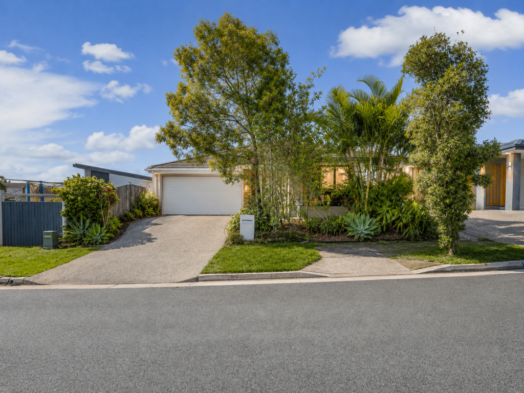 4 Derwent Cl, Holmview, QLD 4207