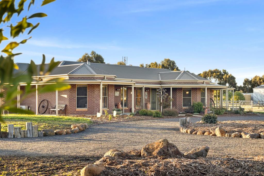 39 Campbells Ct, Kyneton, VIC 3444