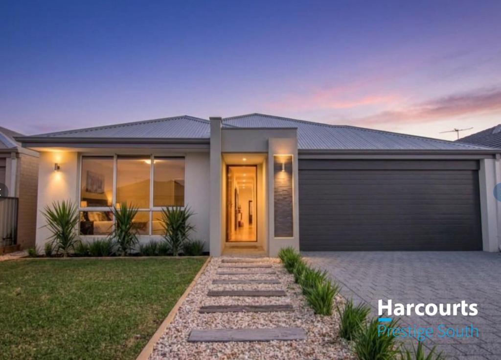 80 BARNEVELDER BEND, SOUTHERN RIVER, WA 6110