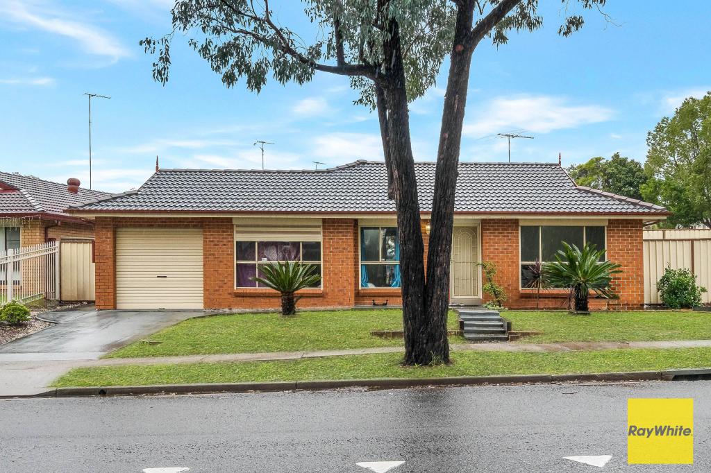 1 Keppel Cct, Hinchinbrook, NSW 2168