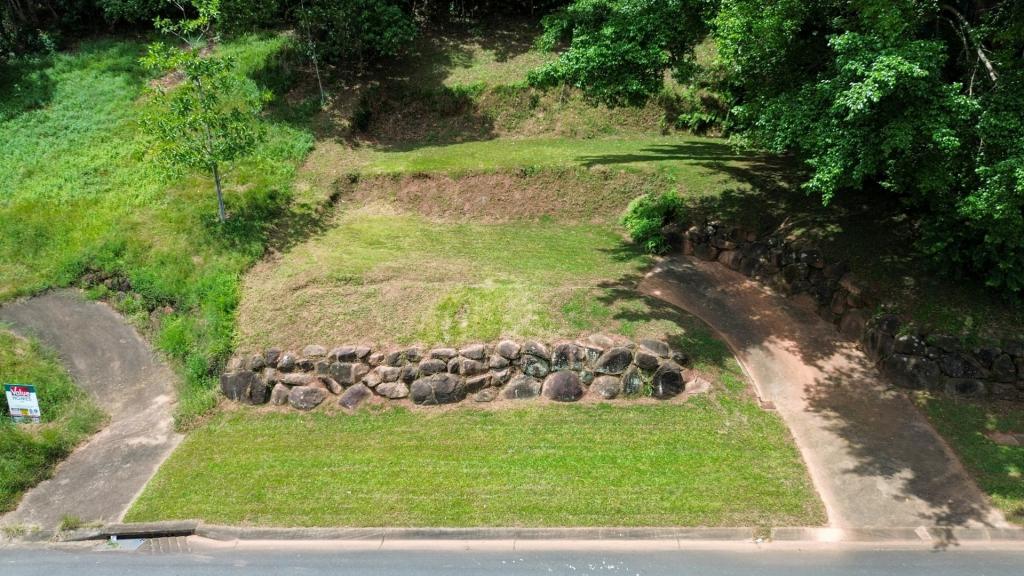 26 Timberlea Dr, Bentley Park, QLD 4869