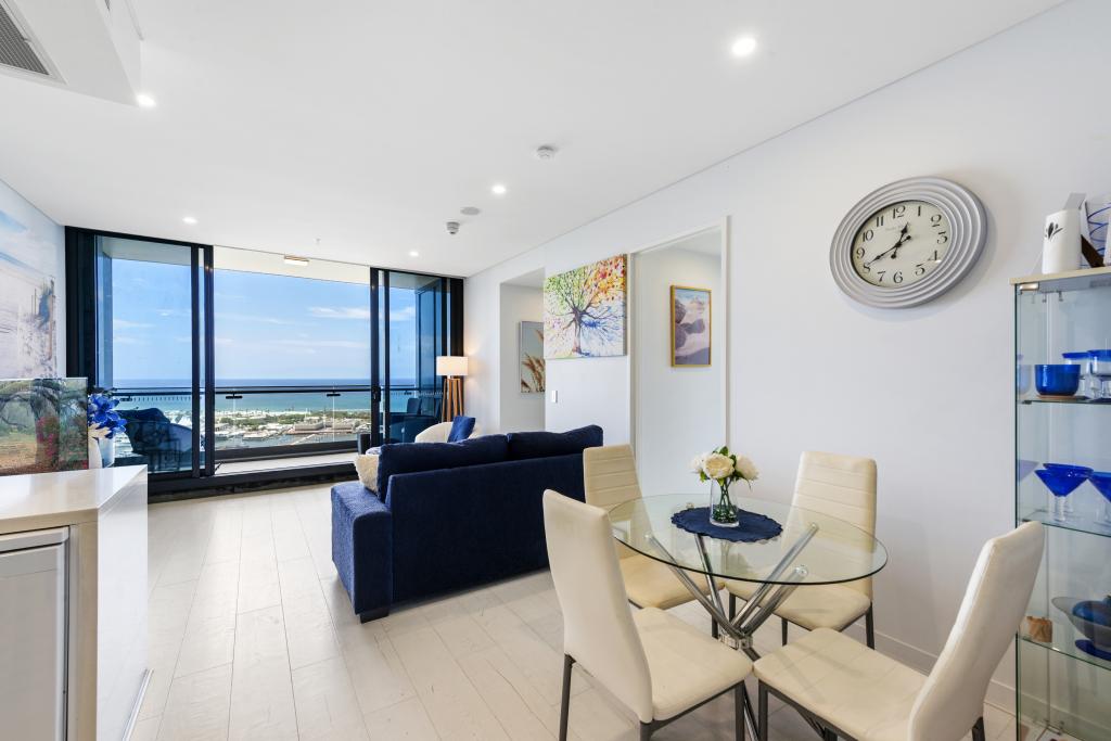 3009/2 COMO CRES, SOUTHPORT, QLD 4215