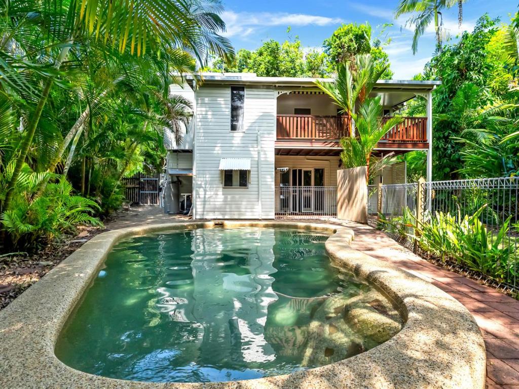 5 Fitch Ct, Stratford, QLD 4870