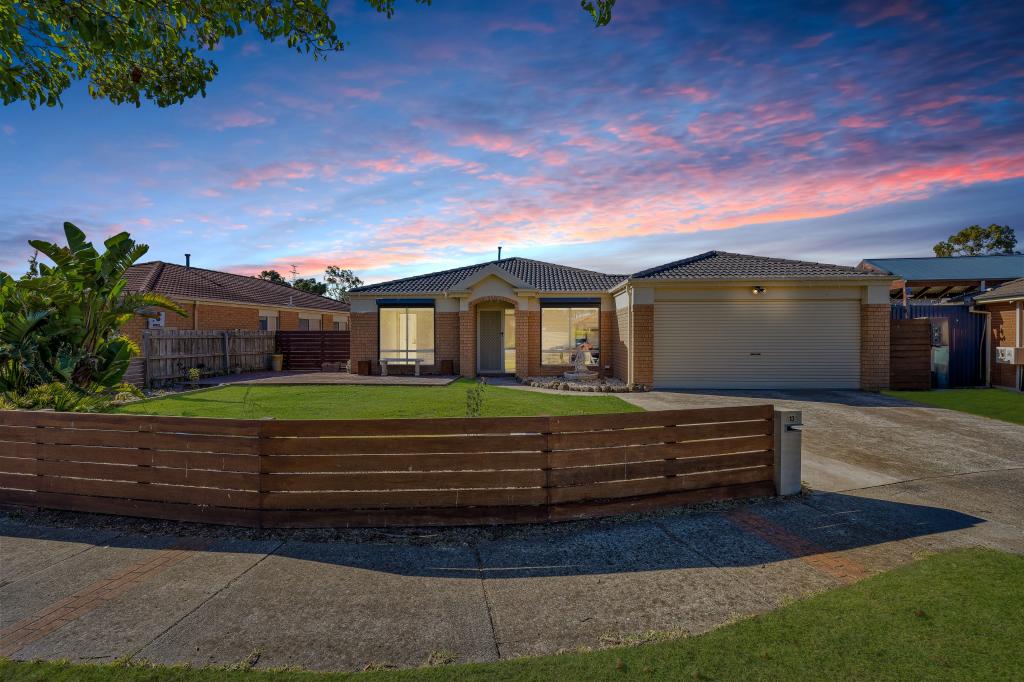 13 Middleham Cl, Cranbourne West, VIC 3977