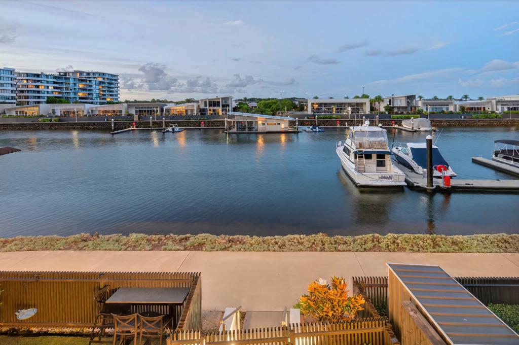 27 Delta Cct, Hope Island, QLD 4212