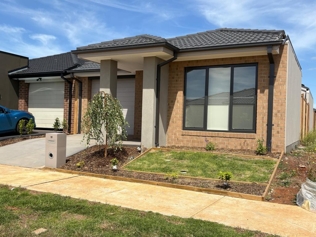 16 Salters St, Thornhill Park, VIC 3335