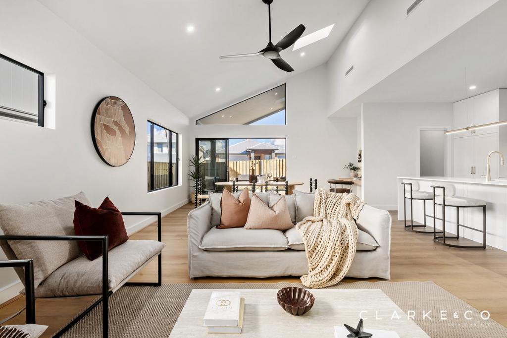 11 Ellipse Cct, Chisholm, NSW 2322