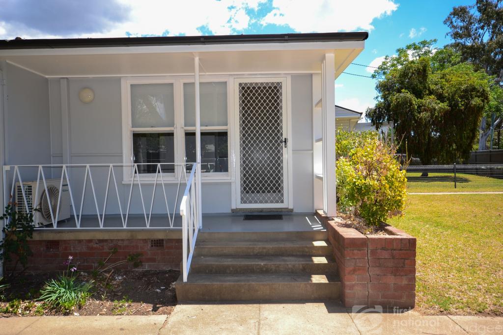 1/4 Mulgoa Way, Mudgee, NSW 2850