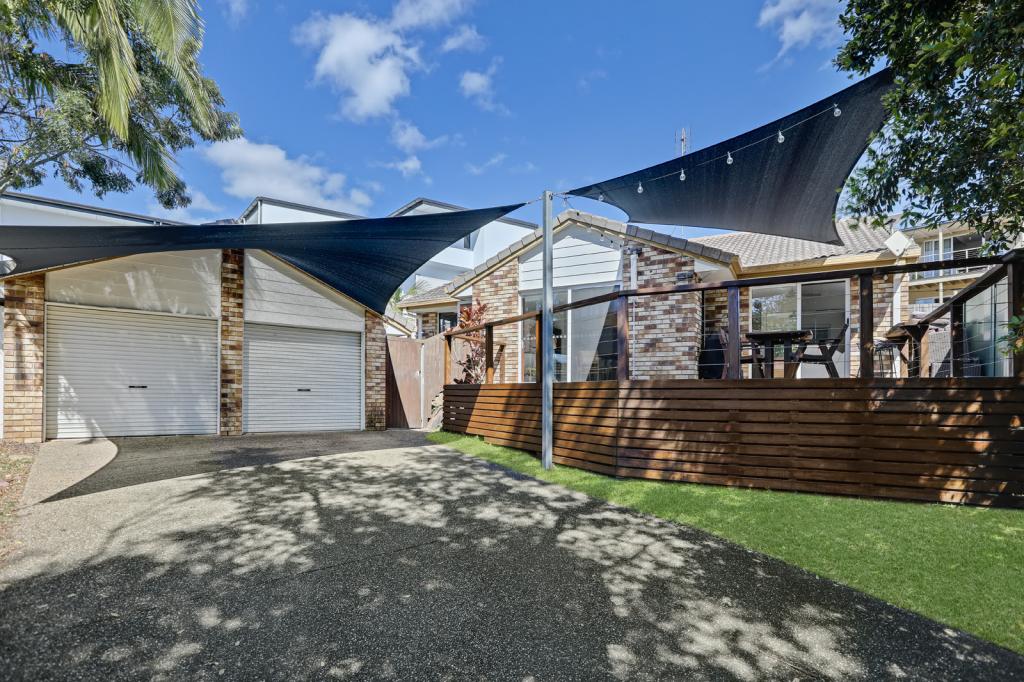 16 CASTLE GREEN CT, BLI BLI, QLD 4560