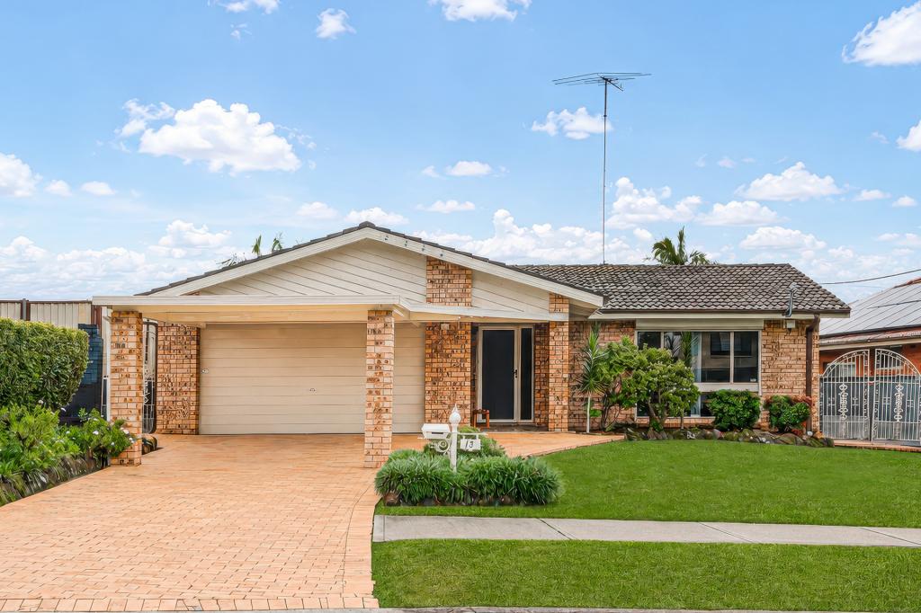 13 South Pacific Ave, Mount Pritchard, NSW 2170