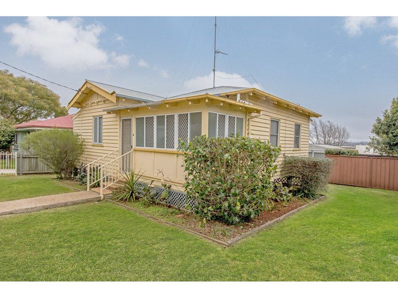 1 Mcdonnell St, South Toowoomba, QLD 4350