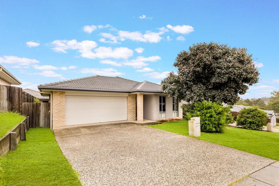 34 ESSINGTON MEWS, LEICHHARDT, QLD 4305