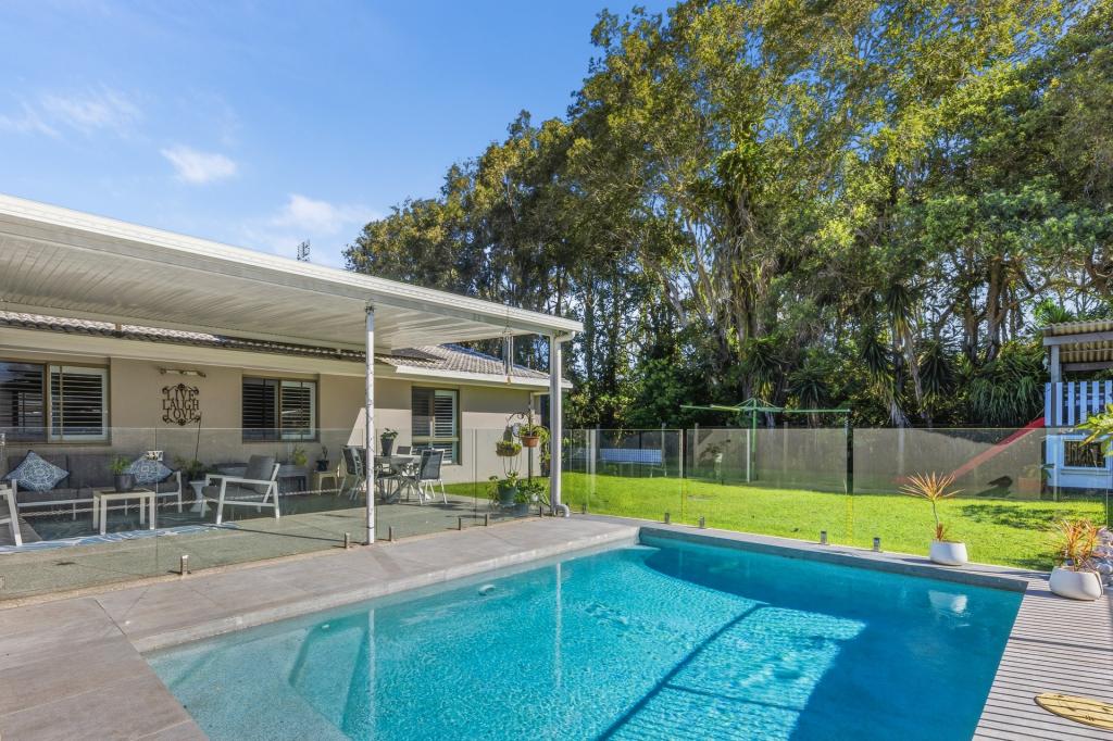 83 Amarina Ave, Mooloolaba, QLD 4557