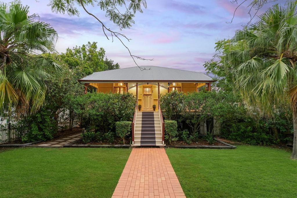 100 Lynne Grove Ave, Corinda, QLD 4075