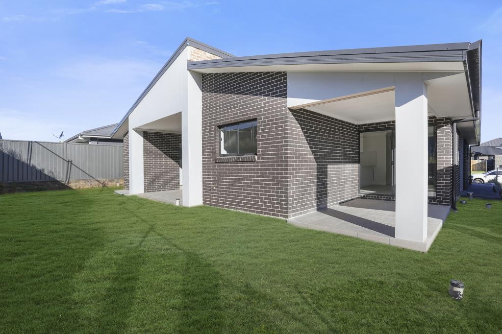 151a Village Cct, Gregory Hills, NSW 2557