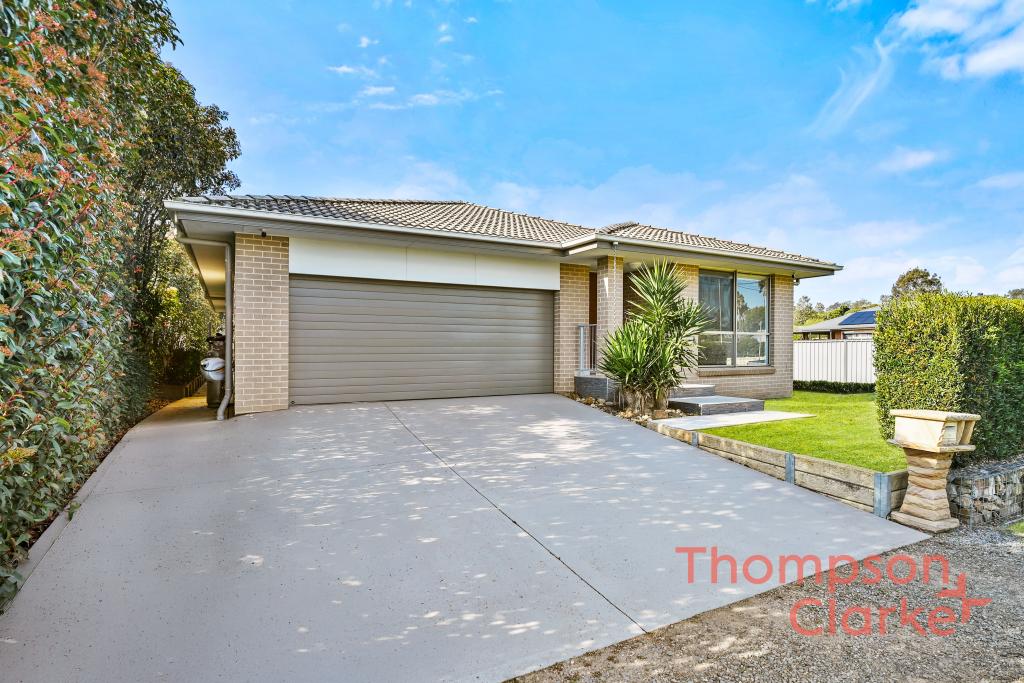53 Kent St, Greta, NSW 2334