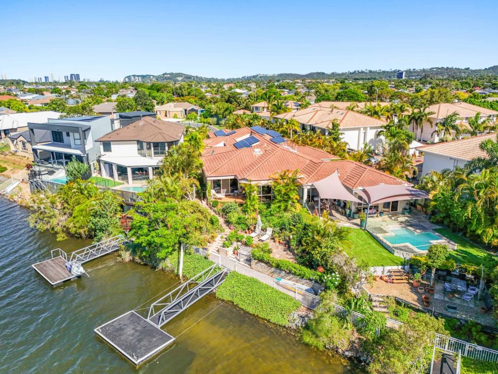 1/10 Cornell Ct, Varsity Lakes, QLD 4227