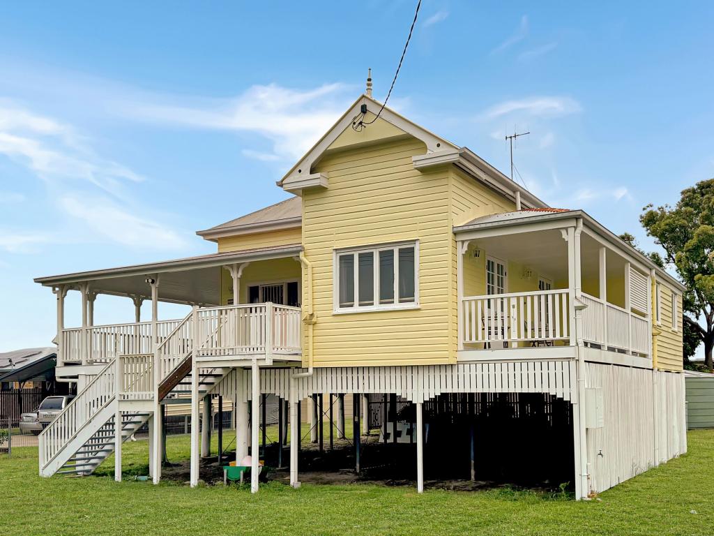 4 NEWPORT ST, MAAROOM, QLD 4650