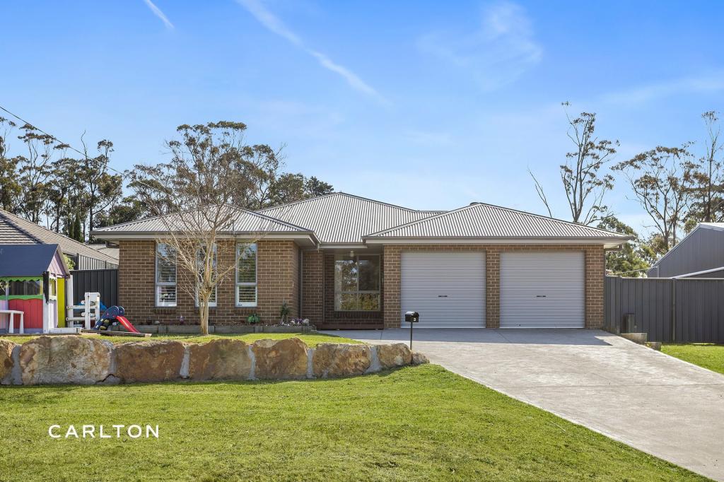 3 Vivienne St, Hill Top, NSW 2575