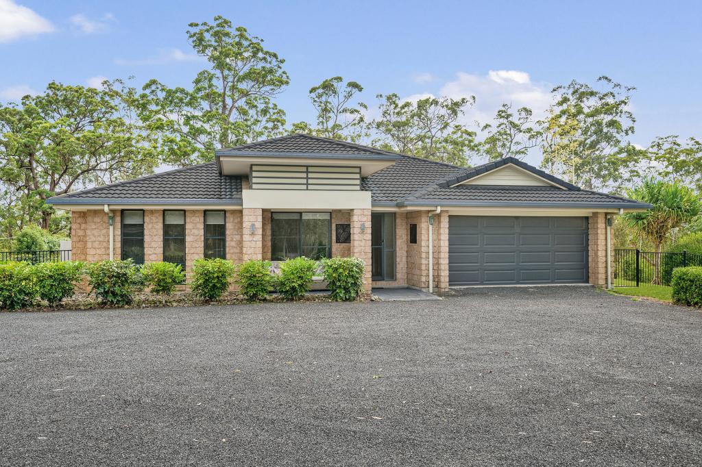 8 Glider Spur, Kew, NSW 2439