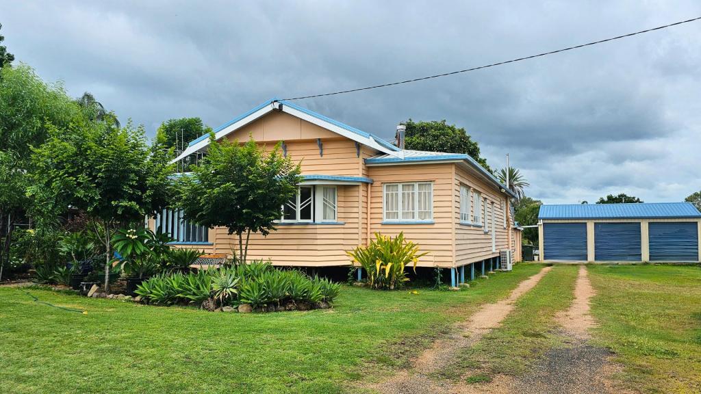 21 Simon St, Gayndah, QLD 4625