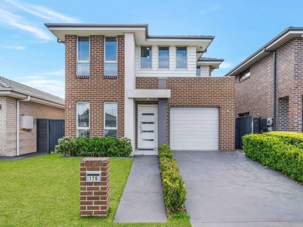 178 Pacific Palms Cct, Hoxton Park, NSW 2171