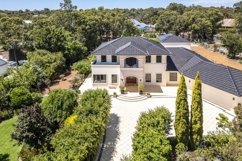 8 Skewes Way, Bedfordale, WA 6112