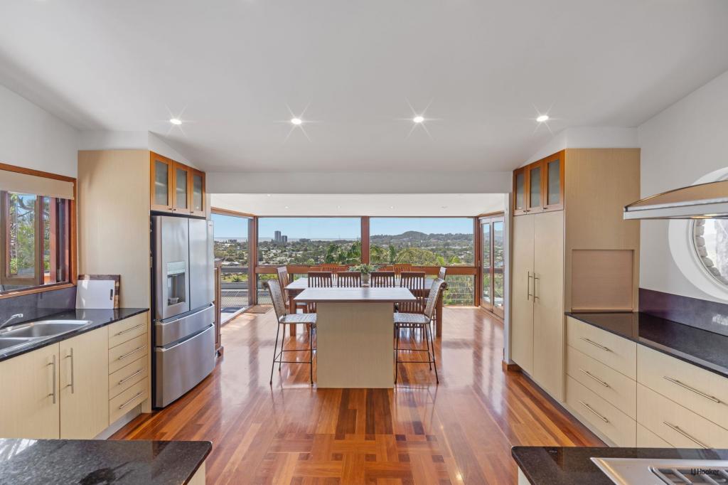 4 Bicton Ct, Elanora, QLD 4221