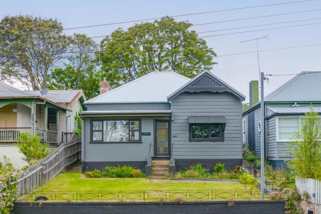 242 Bathurst Rd, Katoomba, NSW 2780