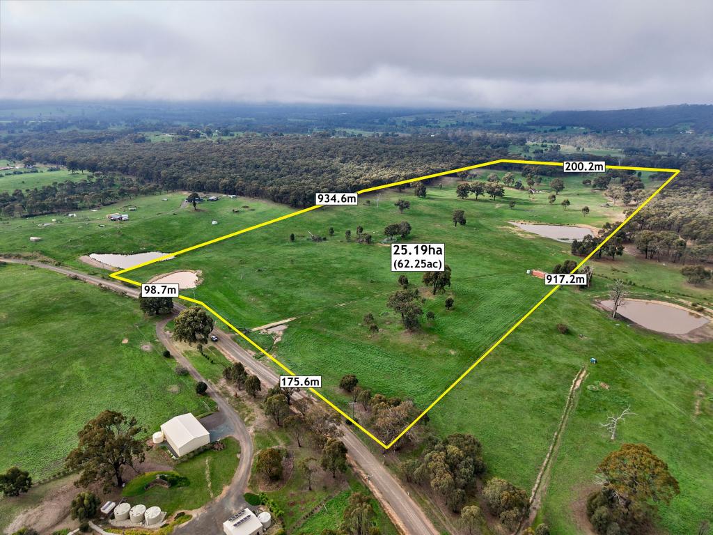 121 Mclennan Rd, Ladys Pass, VIC 3523