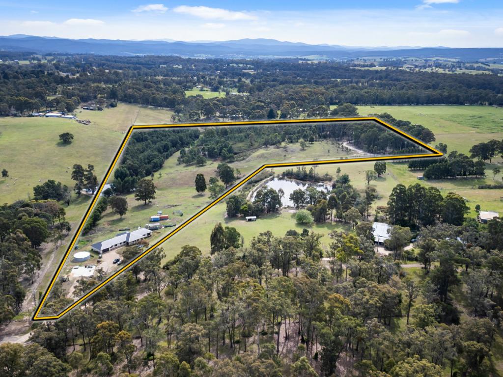 124 GREGORY RD, NICHOLSON, VIC 3882